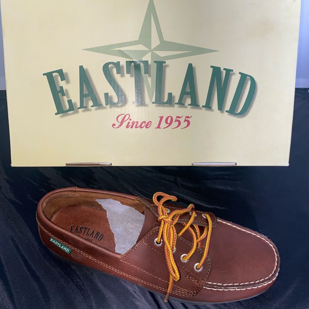 New in box Eastland brown leather loafers (women)